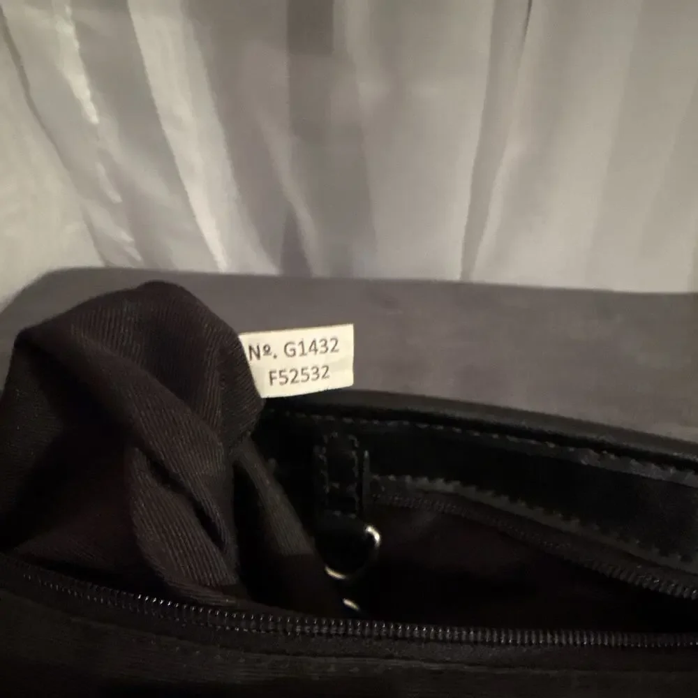 Coach bag has